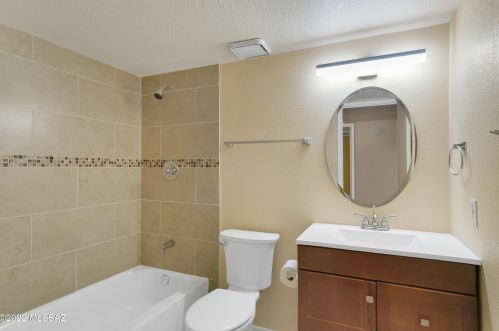 9401 Albatross Dr, Tucson AZ 85742-5126 exterior