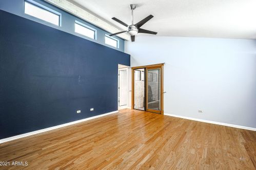 10843 11th St, Phoenix AZ 85020-5836 exterior