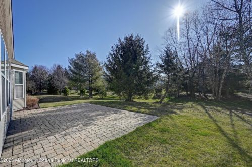 17 Spencer Dr, Jackson Twp NJ  08527-4389 exterior