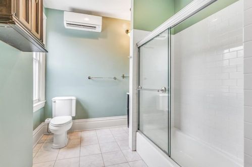 373 44 St, Pittsburgh PA 15201-1137 exterior