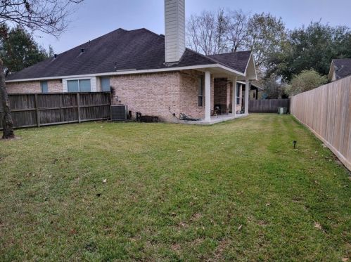 10206 Dover Fls Ct, Humble TX 77338-2844 exterior