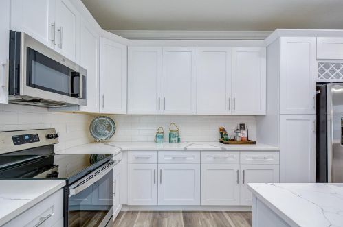 2710 Braddock St, Tampa FL  33607-6828 exterior