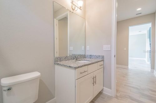 3606 Himes Ave, Tampa FL 33607-6607 exterior