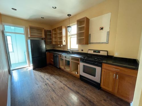 6320 Paulina St, Chicago IL 60660-1111 exterior