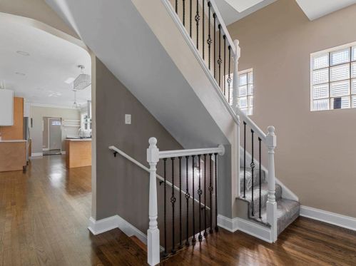 8059 Kimbark Ave, Chicago, IL 60619-3418