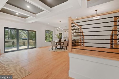 6516 Beverly Ave, Mc Lean VA 22101-5222 exterior