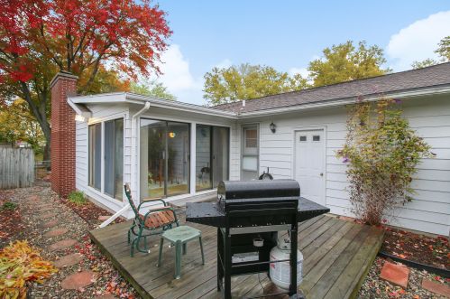 4031 Chamberlain Ave, Grand Rapids MI 49508-2616 exterior