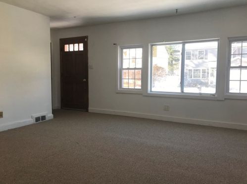 101 Lamont St, Springfield MA 01119-1422 exterior