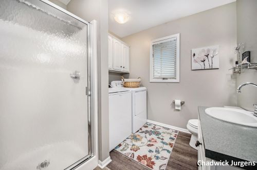 5542 Thoroughbred Dr, Wyoming MI 49418-8309 exterior