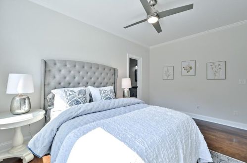 1477 Mercer Ave, Atlanta GA  30337-1515 exterior