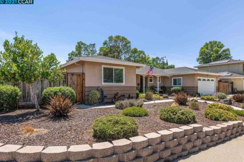 3144 Santa Paula Dr, Concord, CA 94518-2821