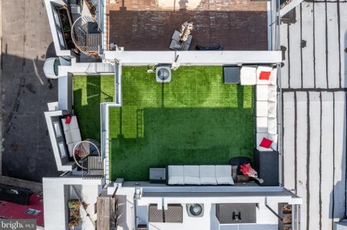 1413 Darien St, Philadelphia PA 19147-5726 exterior