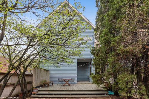 1014 Oakdale Ave, Chicago IL 60618-7324 exterior