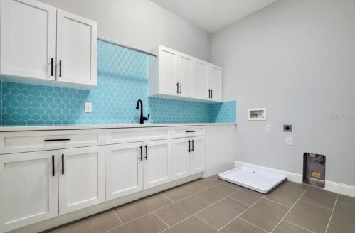 3902 Obispo St, Tampa FL 33629-7828 exterior