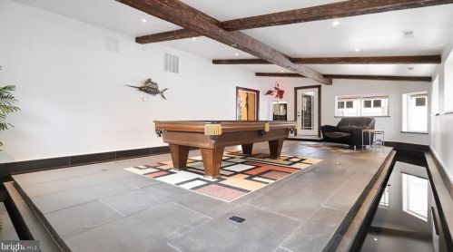 4512 Dolphin Ln, Alexandria VA 22309-3110 exterior