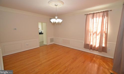 6317 Alderman Dr, Alexandria VA 22315-3731 exterior