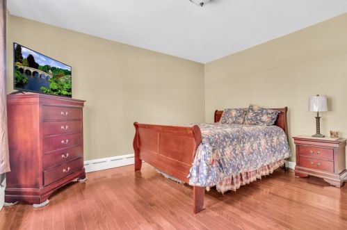 30 Kinnicutt Rd, Worcester MA 01602-1546 exterior