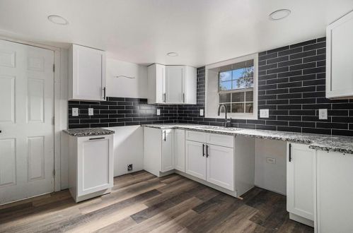 369 Adelle St, Atlanta GA  30315-6601 exterior