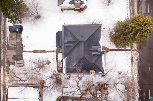 2020 3 St, Duluth MN 55805-1856 exterior