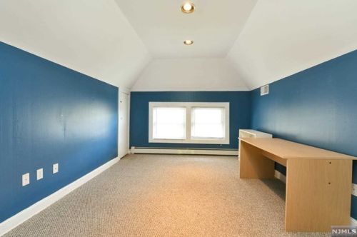 47 Kipp Ave, Hasbrouck Heights NJ 07604-1216 exterior