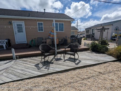 31 Amberjack Way, Lavallette NJ  08735-1506 exterior