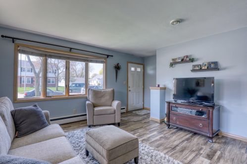 3766 88th St, Milwaukee WI  53222-2705 exterior