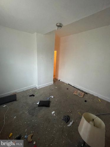 6712 18 St, Philadelphia PA 19140-1014 exterior