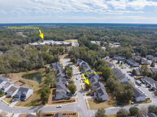 9318 Evan Way, Bluffton SC 29910-9320 exterior