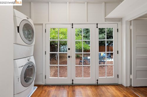 2643 Hillegass Ave, Berkeley CA 94704-3313 exterior