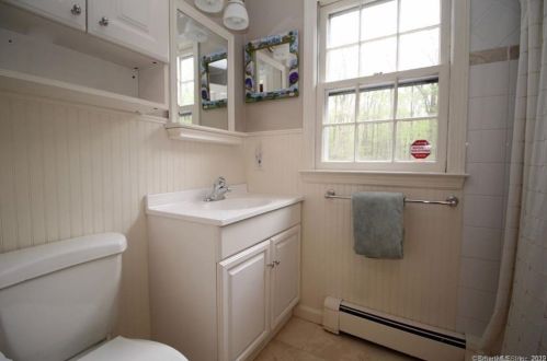 43 Bald Hl Rd, Wilton CT 06897-1403 exterior