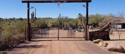 47802 Black Canyon Hwy, Phoenix, AZ 85087-8162