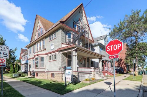 422 Baldwin St, Madison WI 53703-1746 exterior