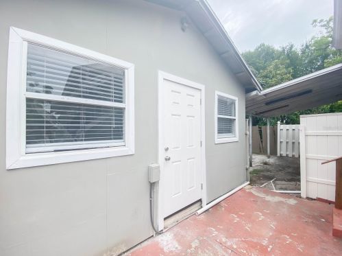 2313 Cordelia St, Tampa FL  33607-1611 exterior