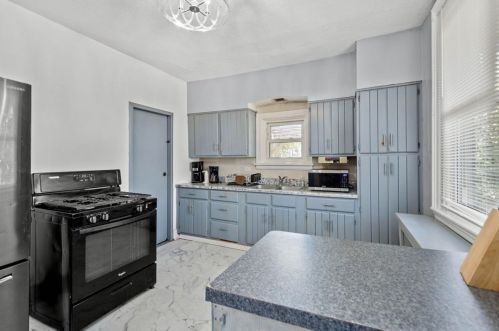 3115 Shadeland Ave, Pittsburgh PA 15212-2620 exterior