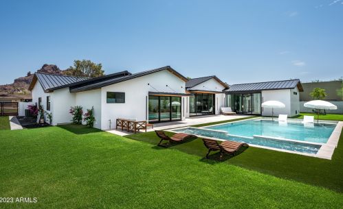 5812 44th Pl, Phoenix AZ  85040-4056 exterior