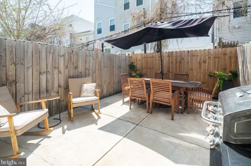 1526 Federal St, Philadelphia PA 19146-3913 exterior