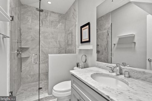 1431 3rd St, Washington DC  20024-2907 exterior