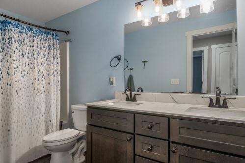 11133 Foreman St, Lowell MI 49331-9647 exterior