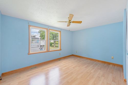 147 Cranbrooke Dr, Moon Twp PA  15108-9118 exterior