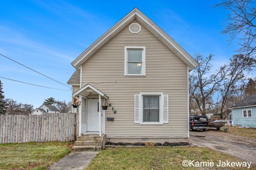 516 Front St, Belding MI  48809-1931 exterior