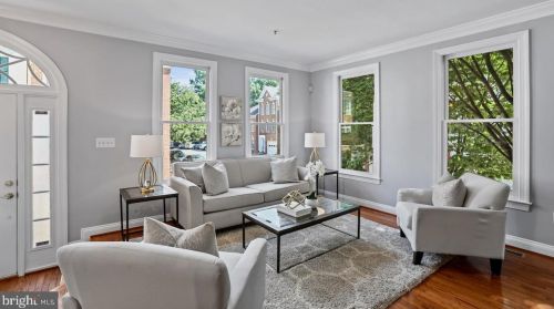 1626 Colonial Hills Dr, Mc Lean VA  22102-2938 exterior