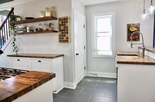 3134 Herman St, Milwaukee WI 53207-2850 exterior