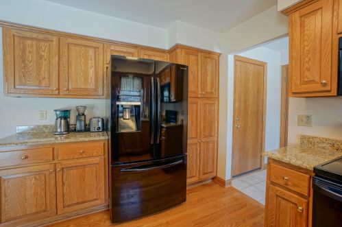 4501 121, Milwaukee WI 53228-2490 exterior