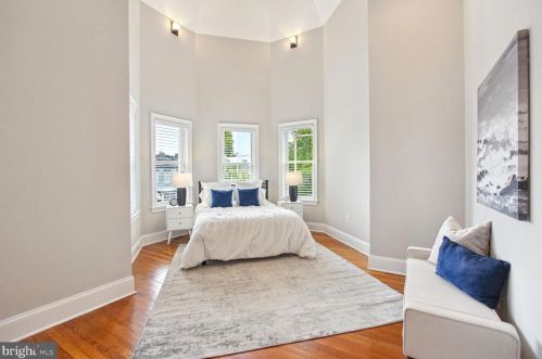 623 6 St, Washington DC 20024-2693 exterior