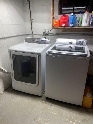 1612 Marquette Rd, Joliet IL 60435-6718 exterior