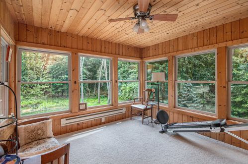 1811 Starr View Ln, Middlevle MI  49333-8066 exterior