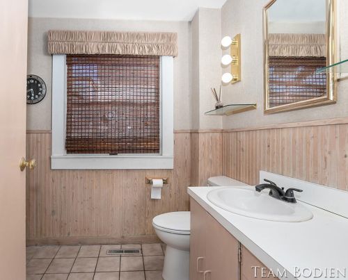 1590 Nelson St, Meskegon MI 49441-1036 exterior