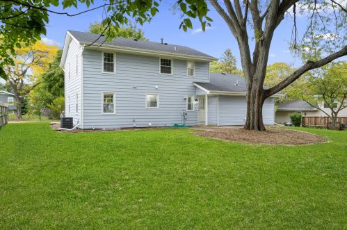 1266 Fellows St, Saint Charles IL  60174-3701 exterior