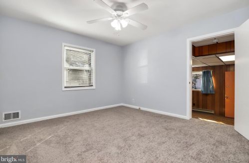 1323 Grandin Ave, Rockville MD 20851-1155 exterior