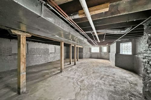 715 Harding Ave, Chicago IL 60655-3748 exterior